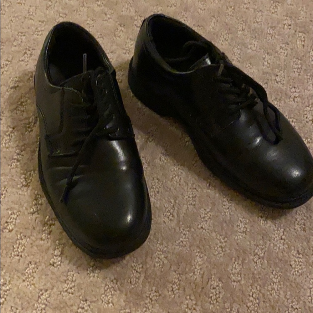 Dress shoes